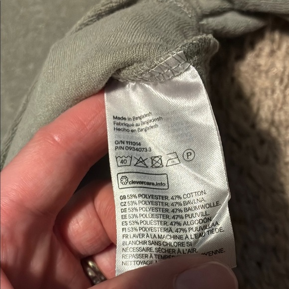 Divided Green Boxy Crop Top Short Sleeve - Picture 7 of 11